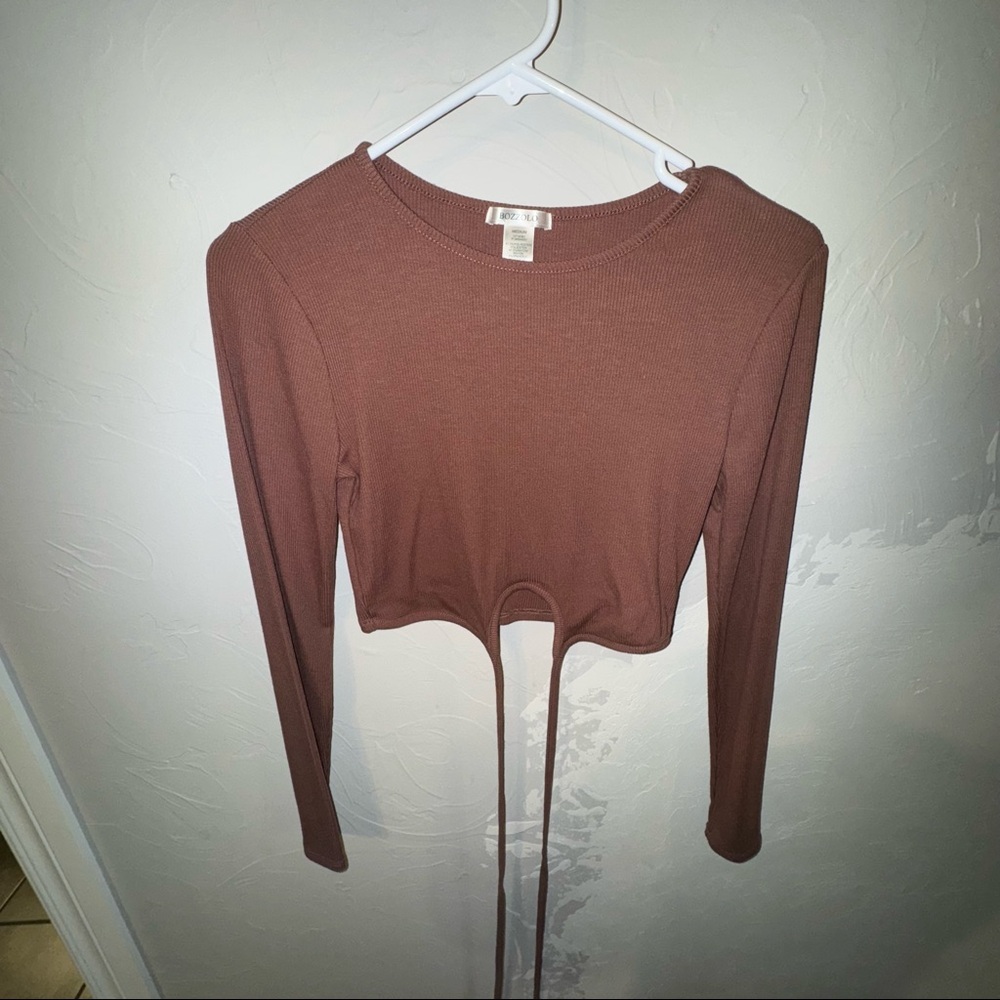 Cropped long sleeve top